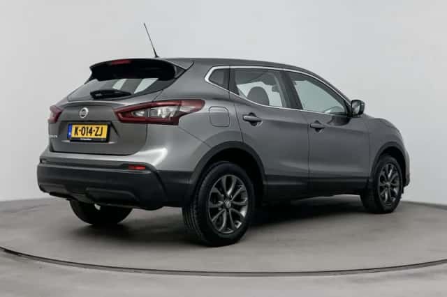 Nissan Qashqai (2021) thumbnail 4