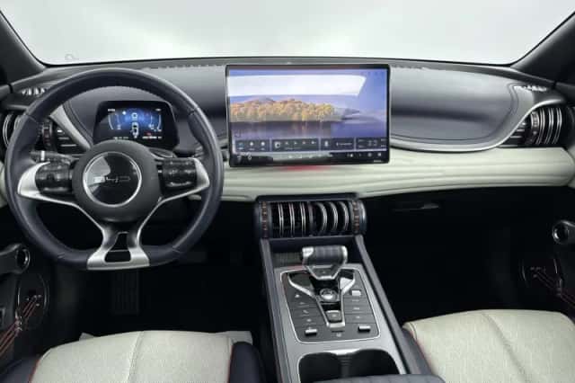 BYD Atto 3 (2023) thumbnail 19