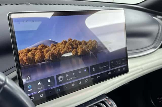 BYD Atto 3 (2023) thumbnail 24