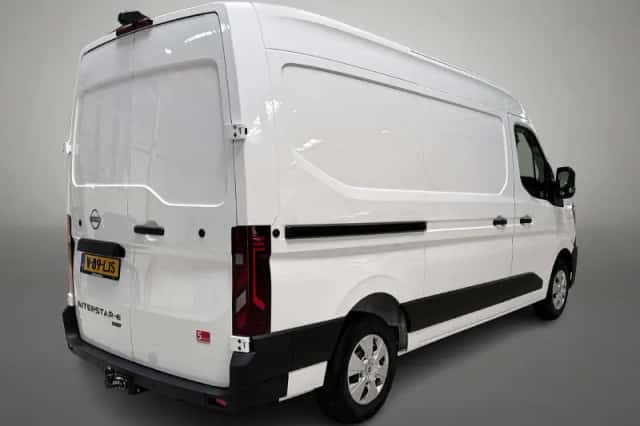 Nissan Interstar (2025) thumbnail 4