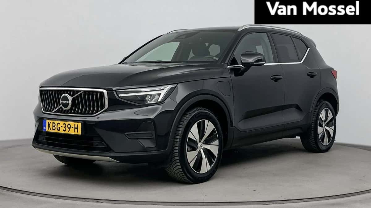 Volvo XC40 (2022) — foto 1