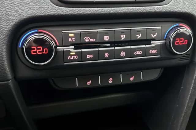 Kia Ceed Sportswagon (2021) thumbnail 19