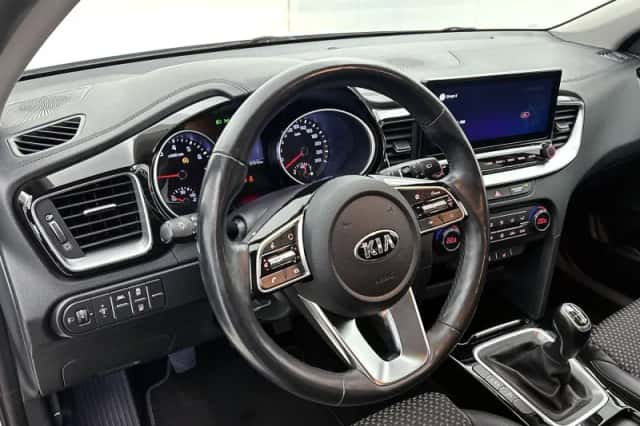 Kia Ceed Sportswagon (2021) thumbnail 21