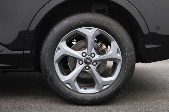 Ford Kuga (2025) thumbnail 13