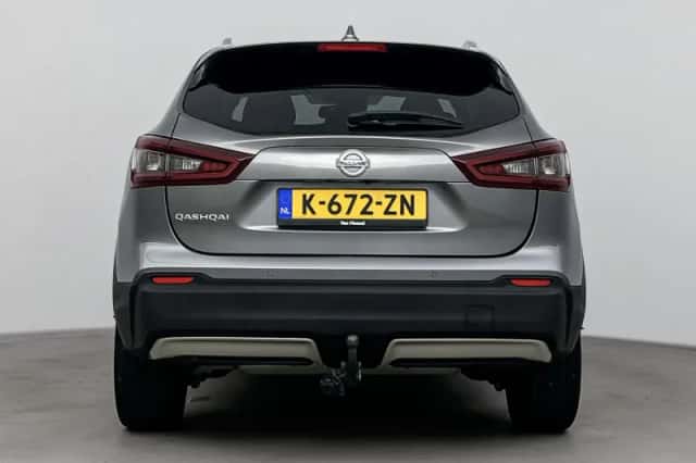 Nissan Qashqai (2021) thumbnail 3