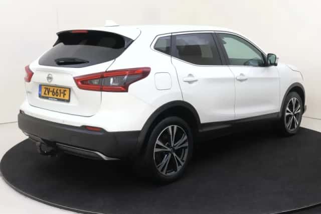 Nissan Qashqai (2019) thumbnail 4