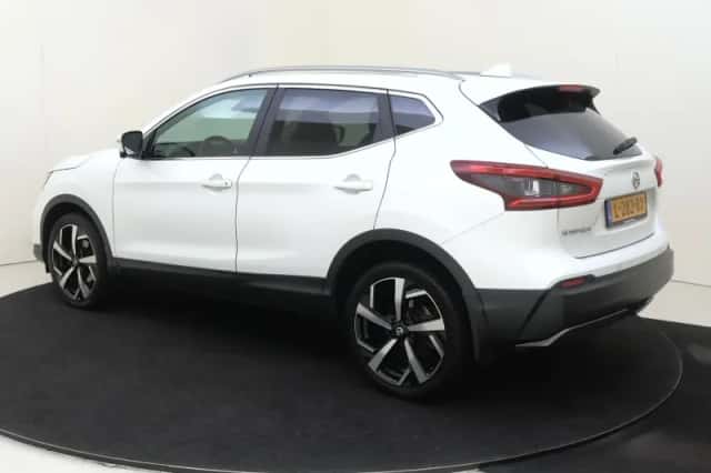 Nissan Qashqai (2019) thumbnail 3