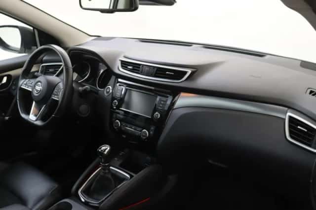 Nissan Qashqai (2019) thumbnail 5