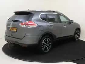 Nissan X-Trail (2016) thumbnail 4