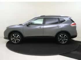 Nissan X-Trail (2016) thumbnail 8