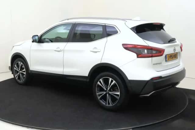 Nissan Qashqai (2020) thumbnail 3