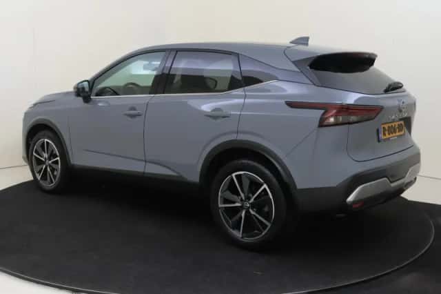Nissan Qashqai (2022) thumbnail 3
