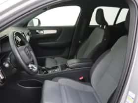 Volvo XC40 (2022) thumbnail 11