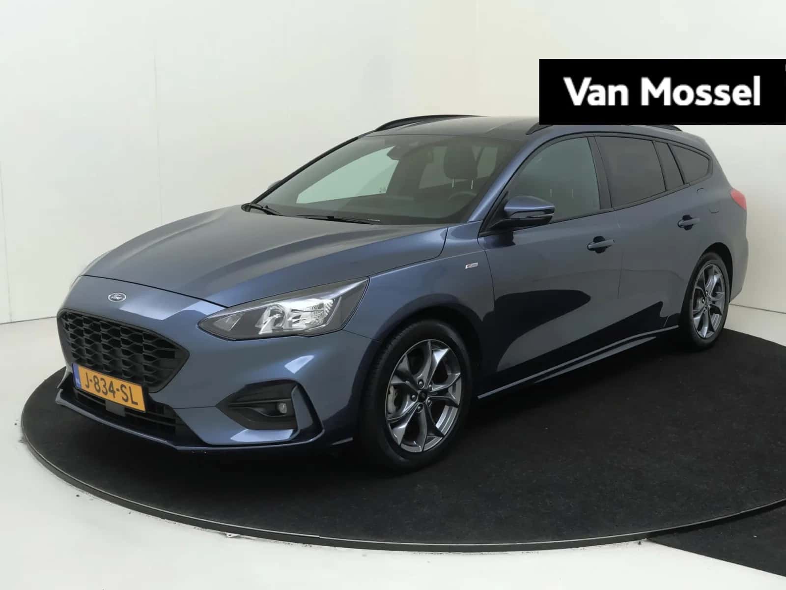 Ford Focus (2020) — foto 1