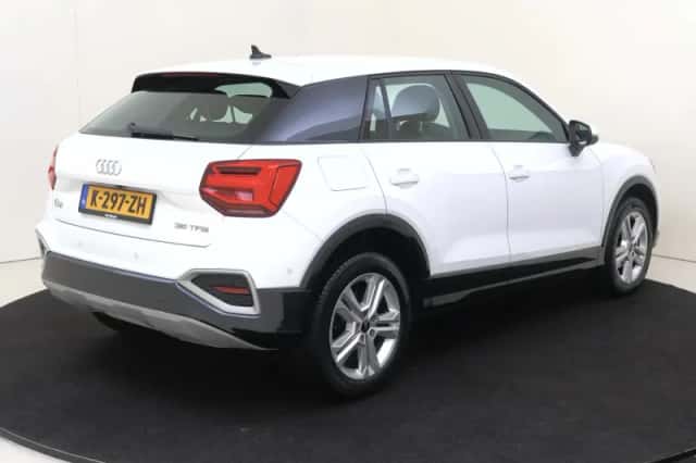 Audi Q2 (2021) thumbnail 4