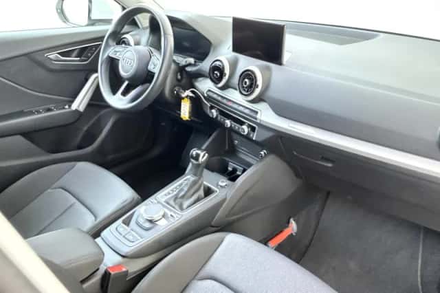 Audi Q2 (2021) thumbnail 5