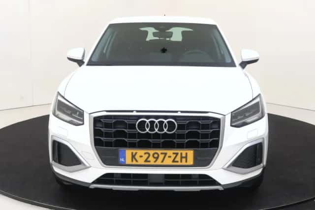 Audi Q2 (2021) thumbnail 6