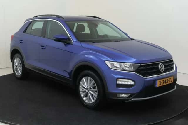 Volkswagen T-Roc (2020) thumbnail 2