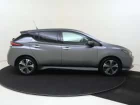 Nissan Leaf (2021) thumbnail 9
