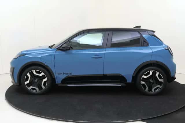 Nissan Micra (2025) thumbnail 8
