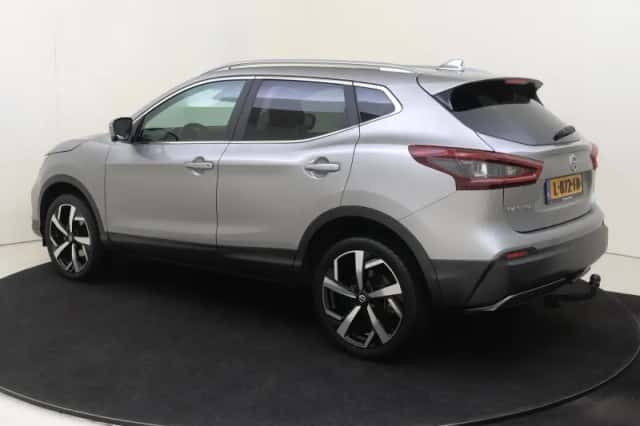 Nissan Qashqai (2021) thumbnail 3