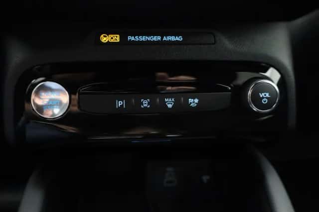 Ford Kuga (2025) thumbnail 24