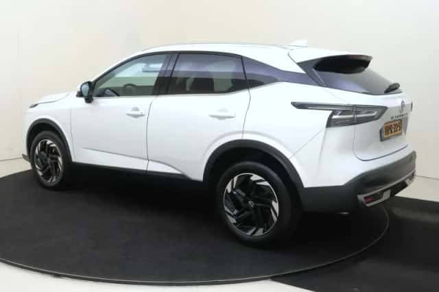 Nissan Qashqai (2024) thumbnail 3