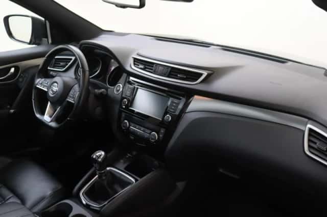 Nissan Qashqai (2019) thumbnail 5
