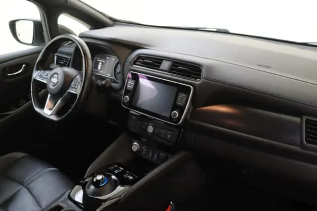 Nissan Leaf (2021) thumbnail 5