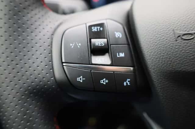 Ford Kuga (2025) thumbnail 21