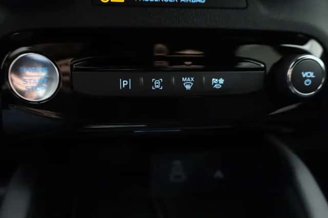 Ford Kuga (2025) thumbnail 23