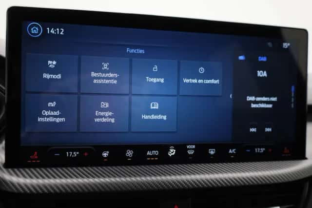 Ford Kuga (2025) thumbnail 24