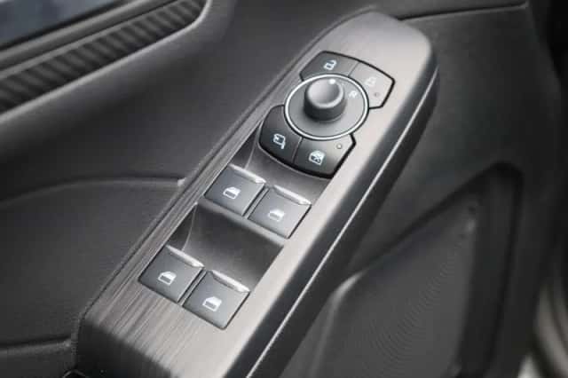 Ford Kuga (2025) thumbnail 31
