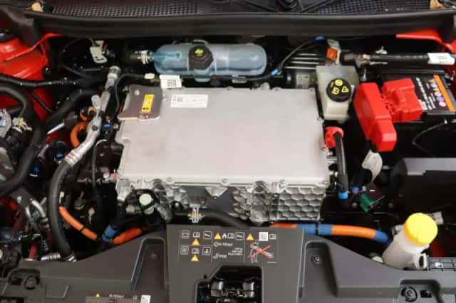 Nissan Micra (2025) thumbnail 5