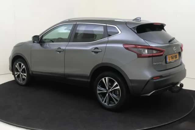 Nissan Qashqai (2021) thumbnail 3