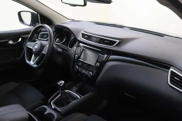 Nissan Qashqai (2021) thumbnail 5