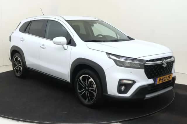 Suzuki S-Cross (2022) thumbnail 2