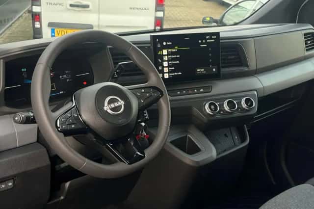 Nissan Interstar (2026) thumbnail 3