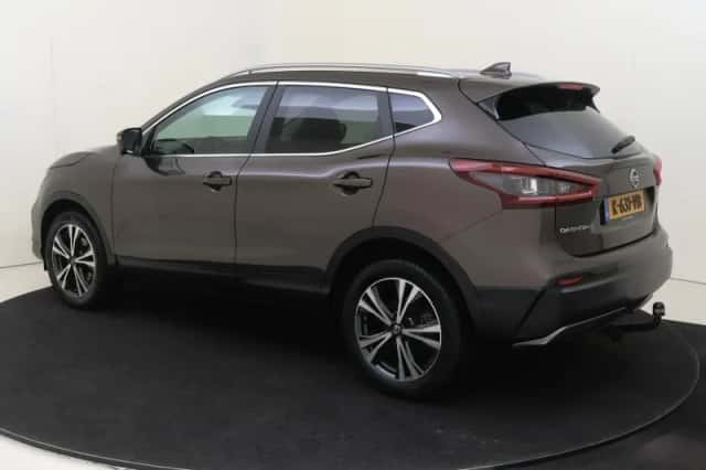 Nissan Qashqai (2021) thumbnail 3