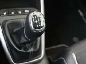 Kia Stonic (2021) thumbnail 15