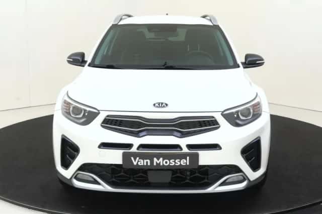 Kia Stonic (2021) thumbnail 6