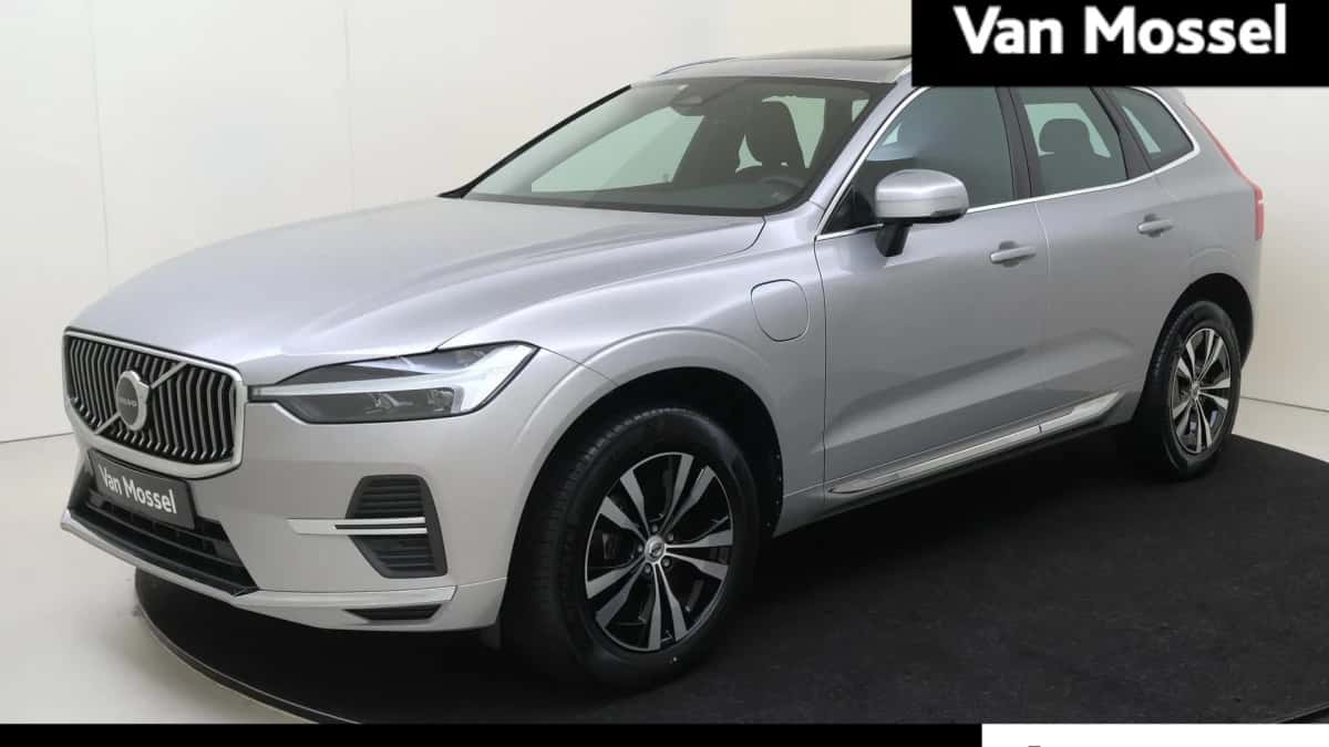 Volvo XC60 (2022) — foto 1