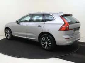 Volvo XC60 (2022) thumbnail 3