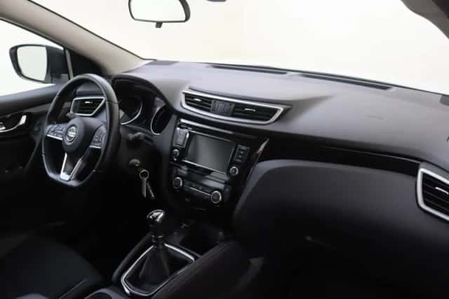 Nissan Qashqai (2021) thumbnail 5