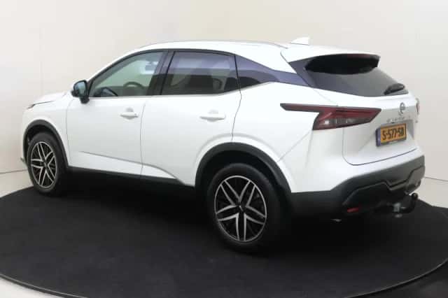 Nissan Qashqai (2023) thumbnail 3
