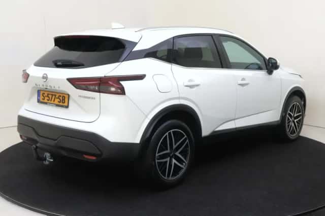 Nissan Qashqai (2023) thumbnail 4