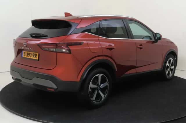 Nissan Qashqai (2023) thumbnail 4