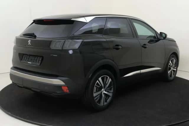 Peugeot 3008 (2024) thumbnail 4