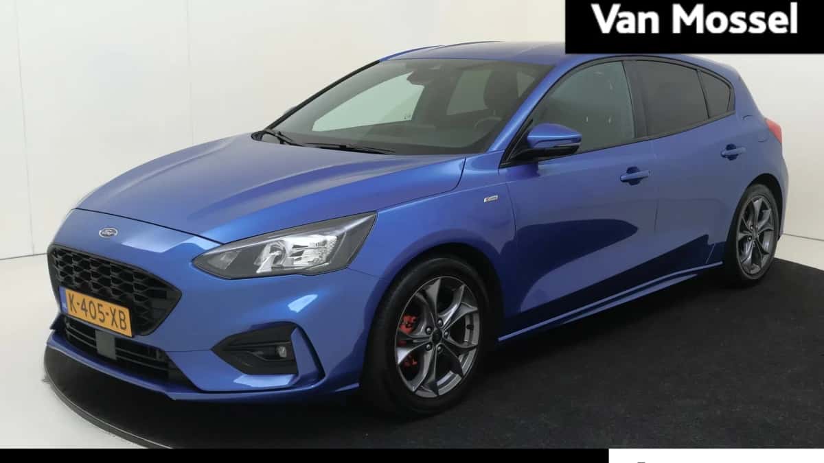 Ford Focus (2021) — foto 1