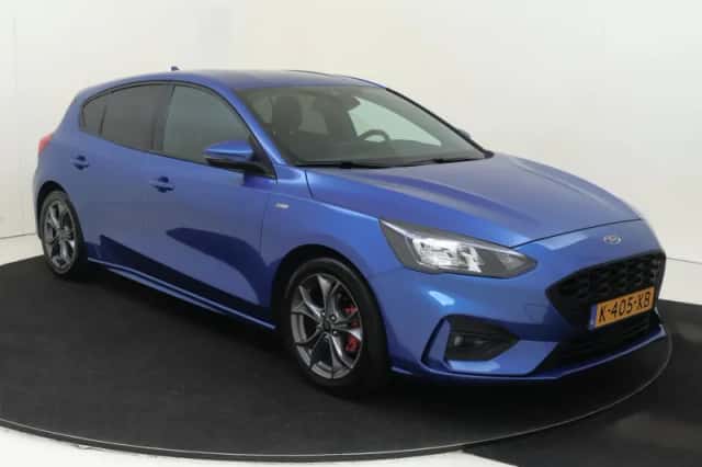 Ford Focus (2021) thumbnail 2